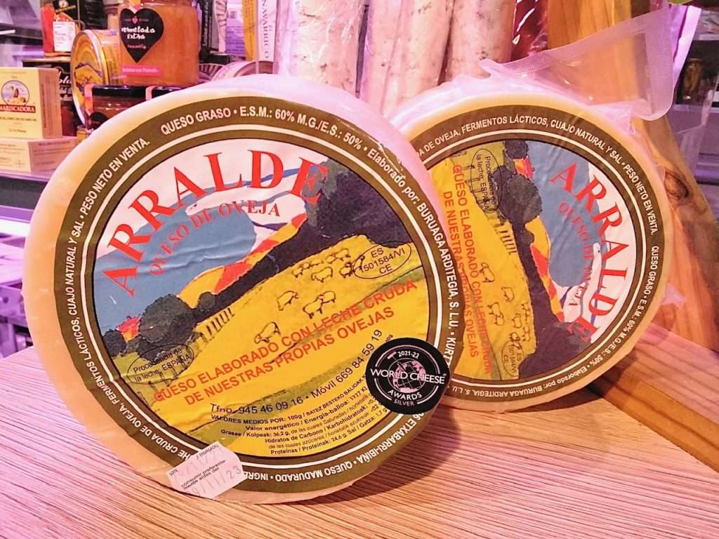 Queso artesano leche cruda de oveja Santi y Maruli oferta