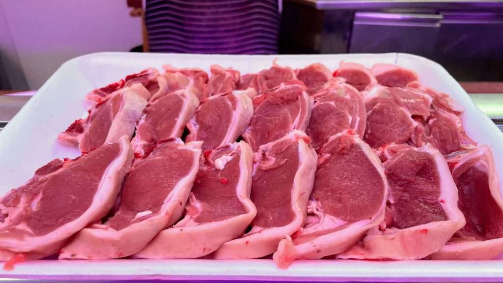 Oferta Chuleta de recental carniceria Sebas Mercado del Corregidor